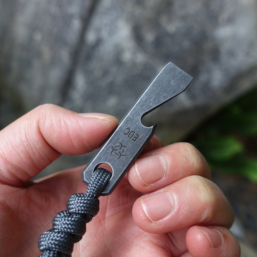 Powder steel CPM-3V Mini Pry Bar – EDC Keychain Bottle Opener Multi-Tool