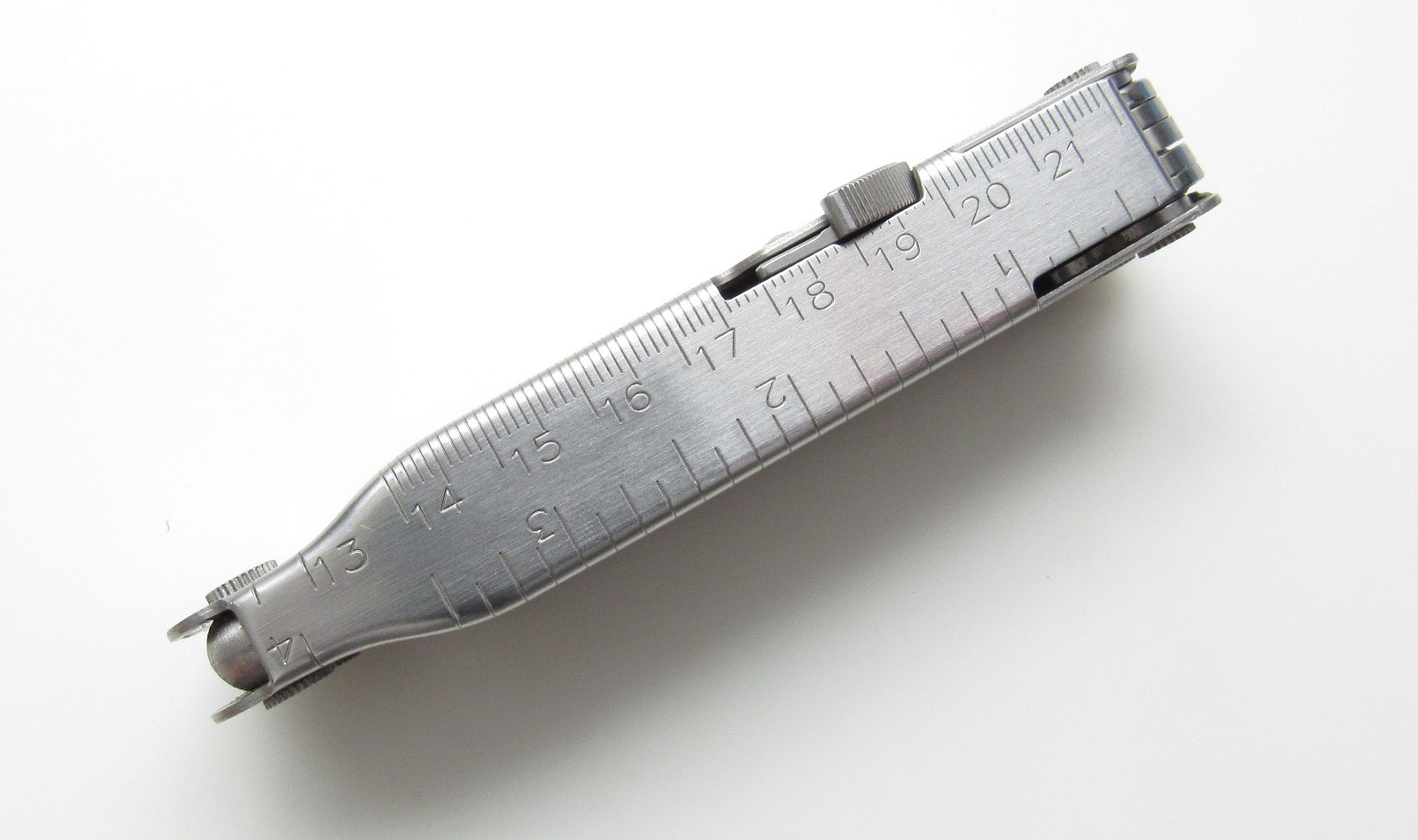 Leatherman Super Tool 200 Retired Collectable w/Nylon Case – Never Used – RARE!