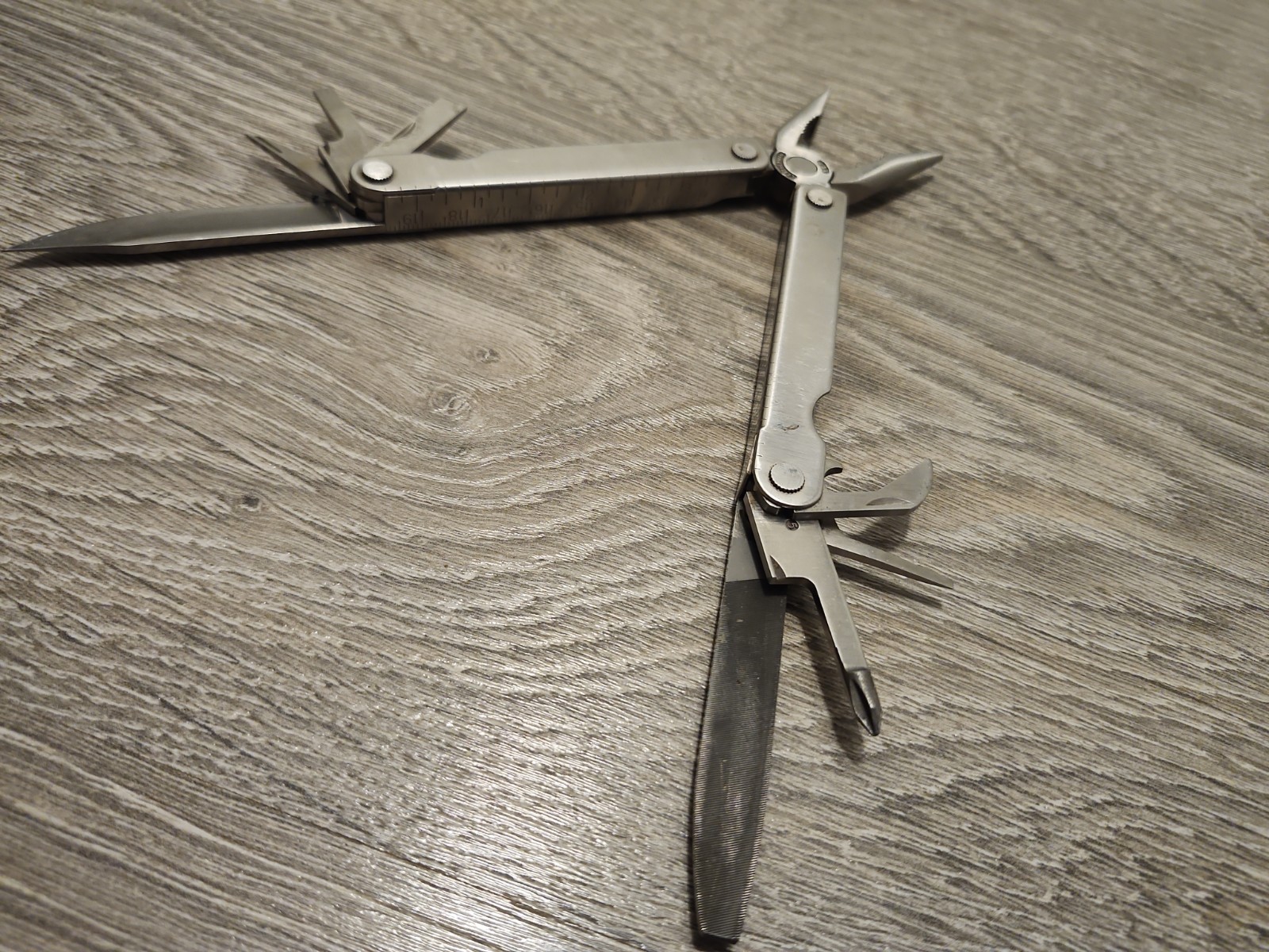 Leatherman Tool – Used, Stainless Steel, Good Condition, Older Model, With Pouch
