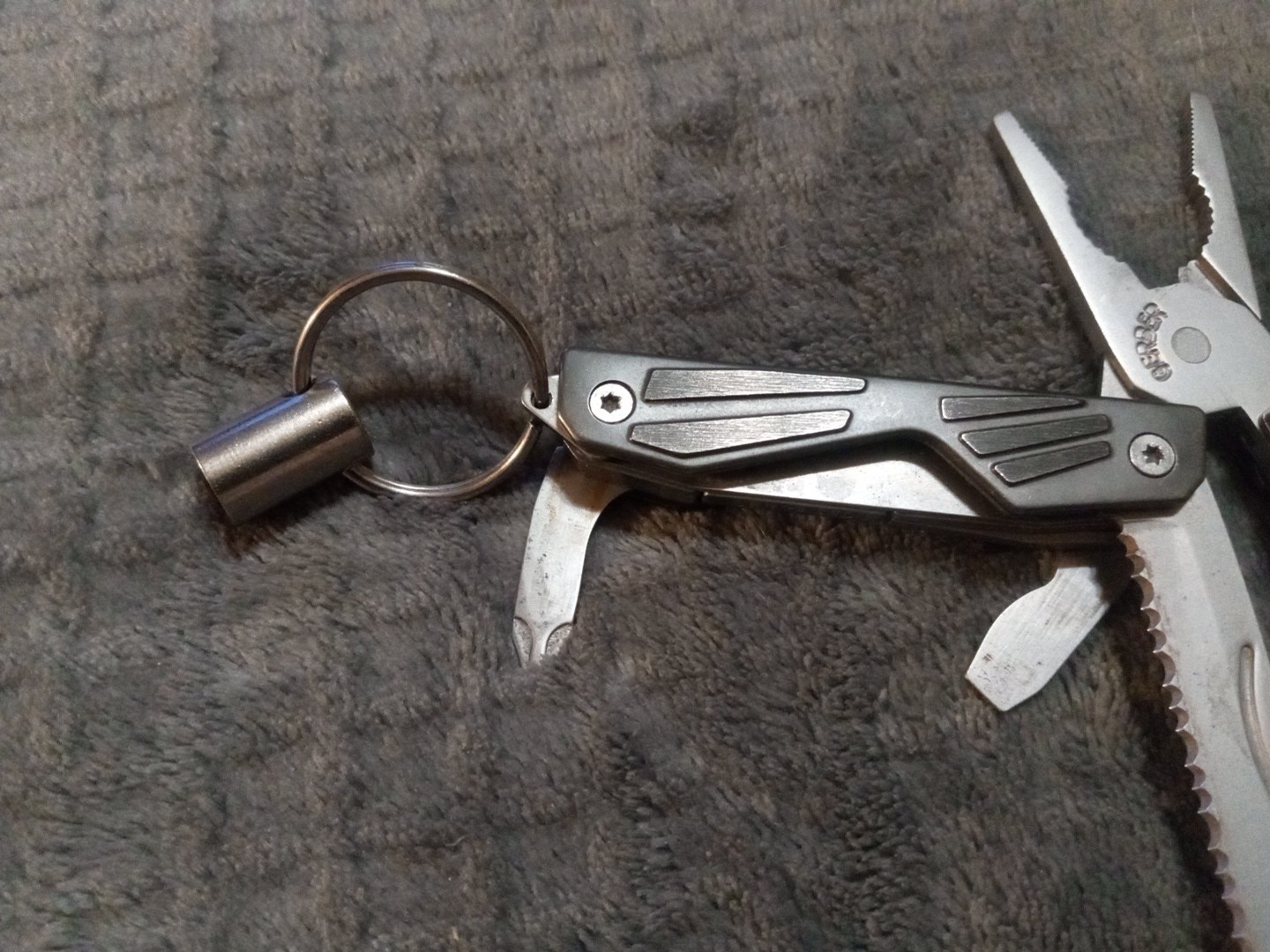 Gerber Bear Grylls Multi Tool Pocket Knife Great Condition Saw Pliers Knife Ect