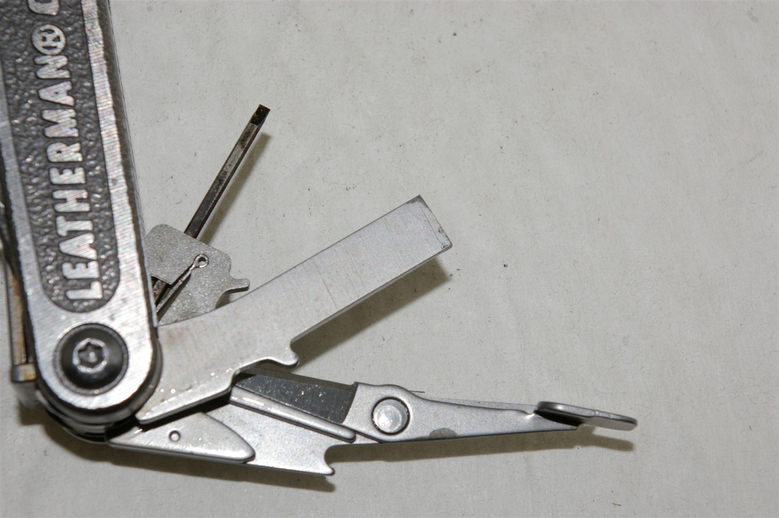 Leatherman Charge TTi Multi-Tool Multi-Plier S30V PLEASE READ