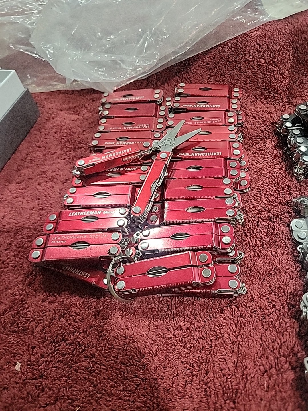 Leatherman Micra 10-in-1 Multi-Tool Keychain Carry Red