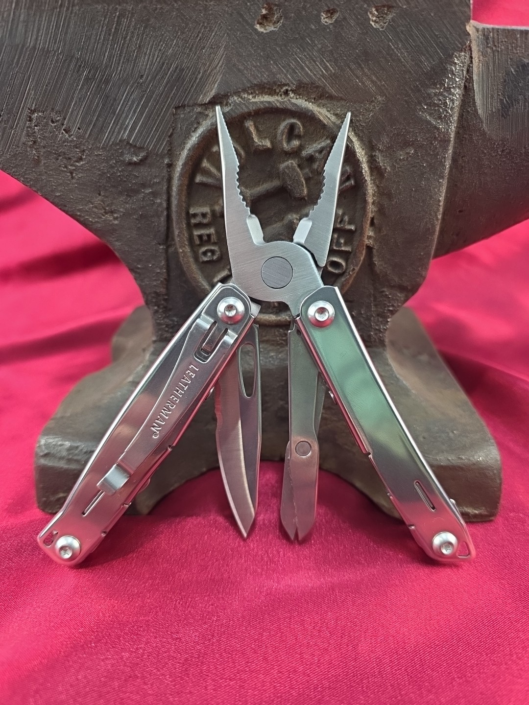 Leatherman Wingman Multi Tool Stainless Steel Pliers Knife EDC No Sheath