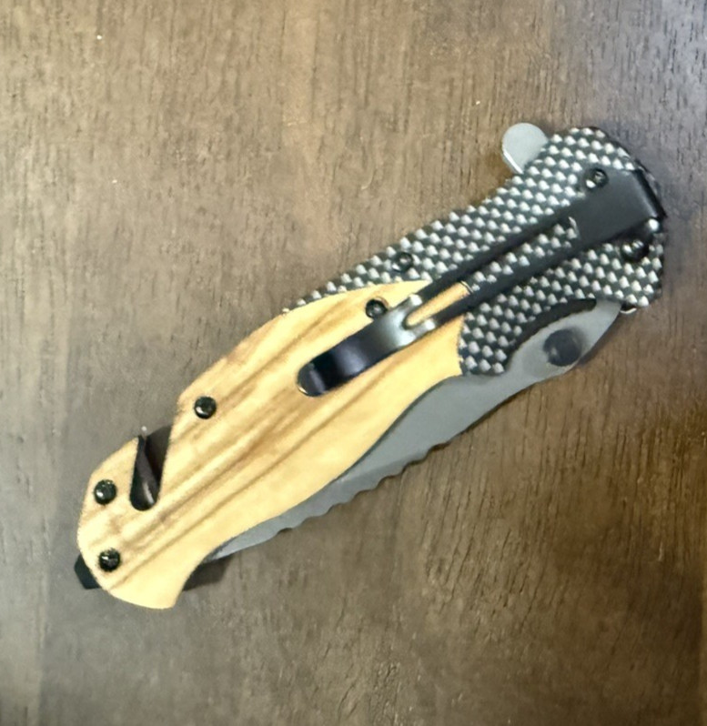 Pocket Knife Folding Tactical Knife Engraved with “BEST DAD” Great Gift Idea!