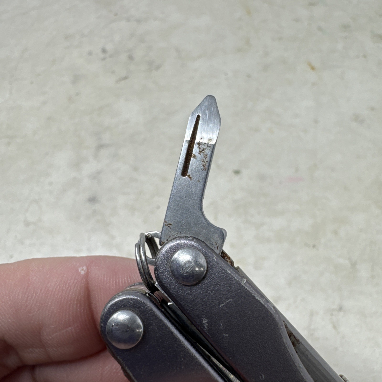 Leatherman Squirt S4 Multi-Tool Scissor Pocket Knife Grey Stainless
