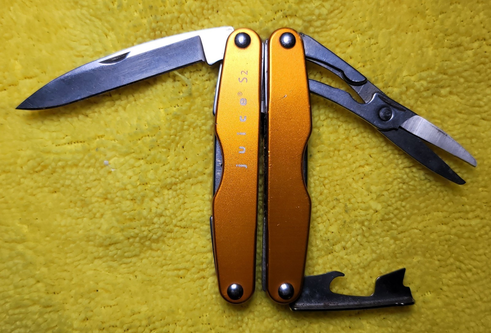 Leatherman Juice s2 orange -Mint Unused, Multitool RARE text Version Collectable