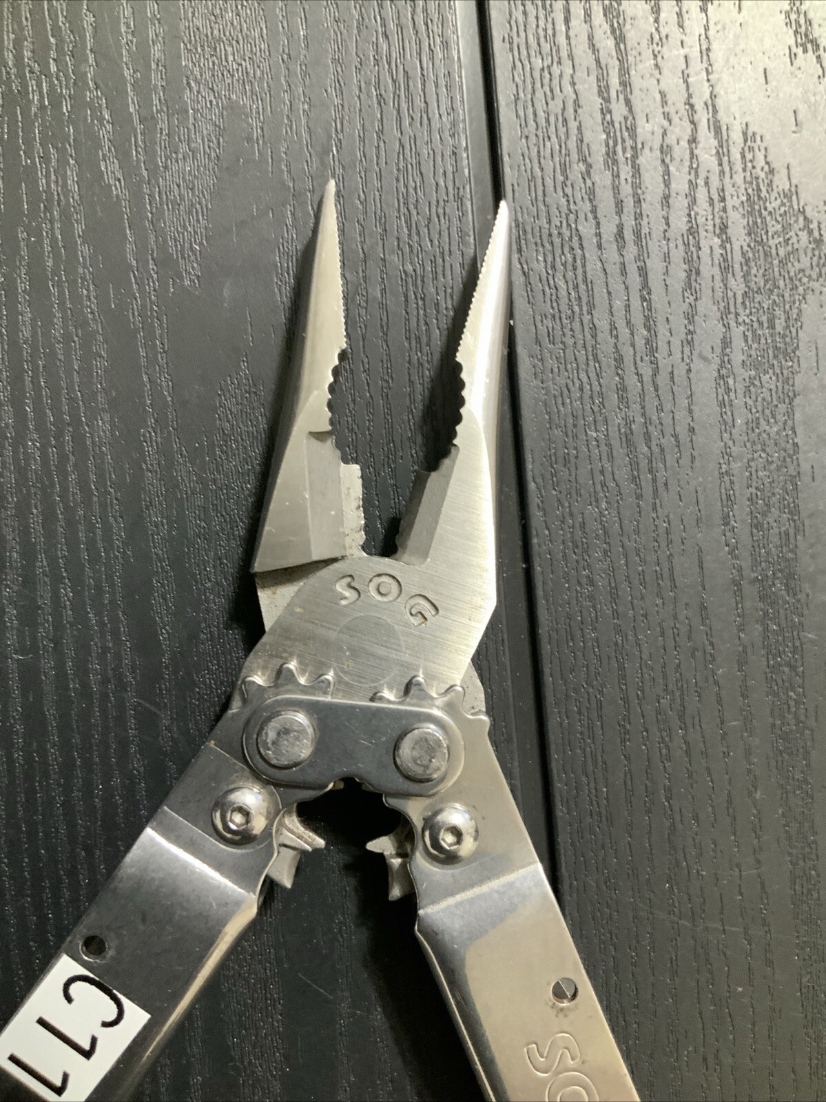 SOG PowerLock Multi tool Black – C11