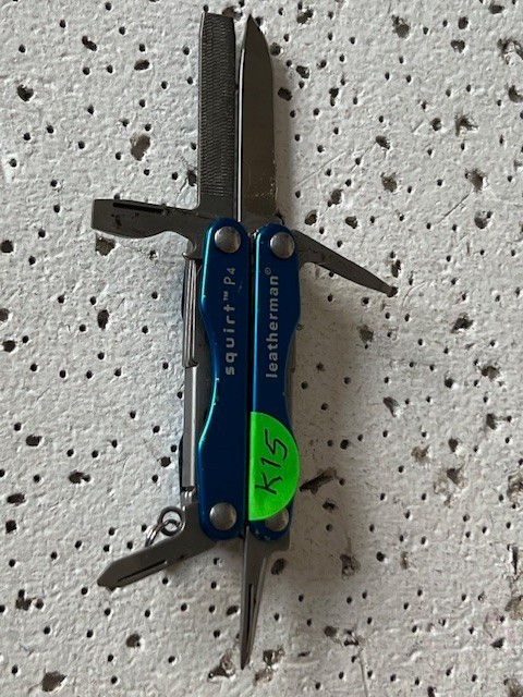 Leatherman SQUIRT P4 Blue Discontinued Multi-Tool Pilers keychain—