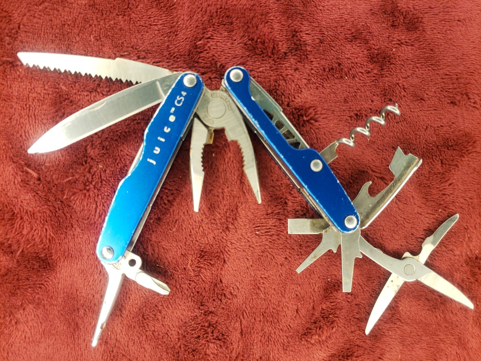 Leatherman Juice CS4 Multi-Tool Stainless Pliers Multi Tool Read