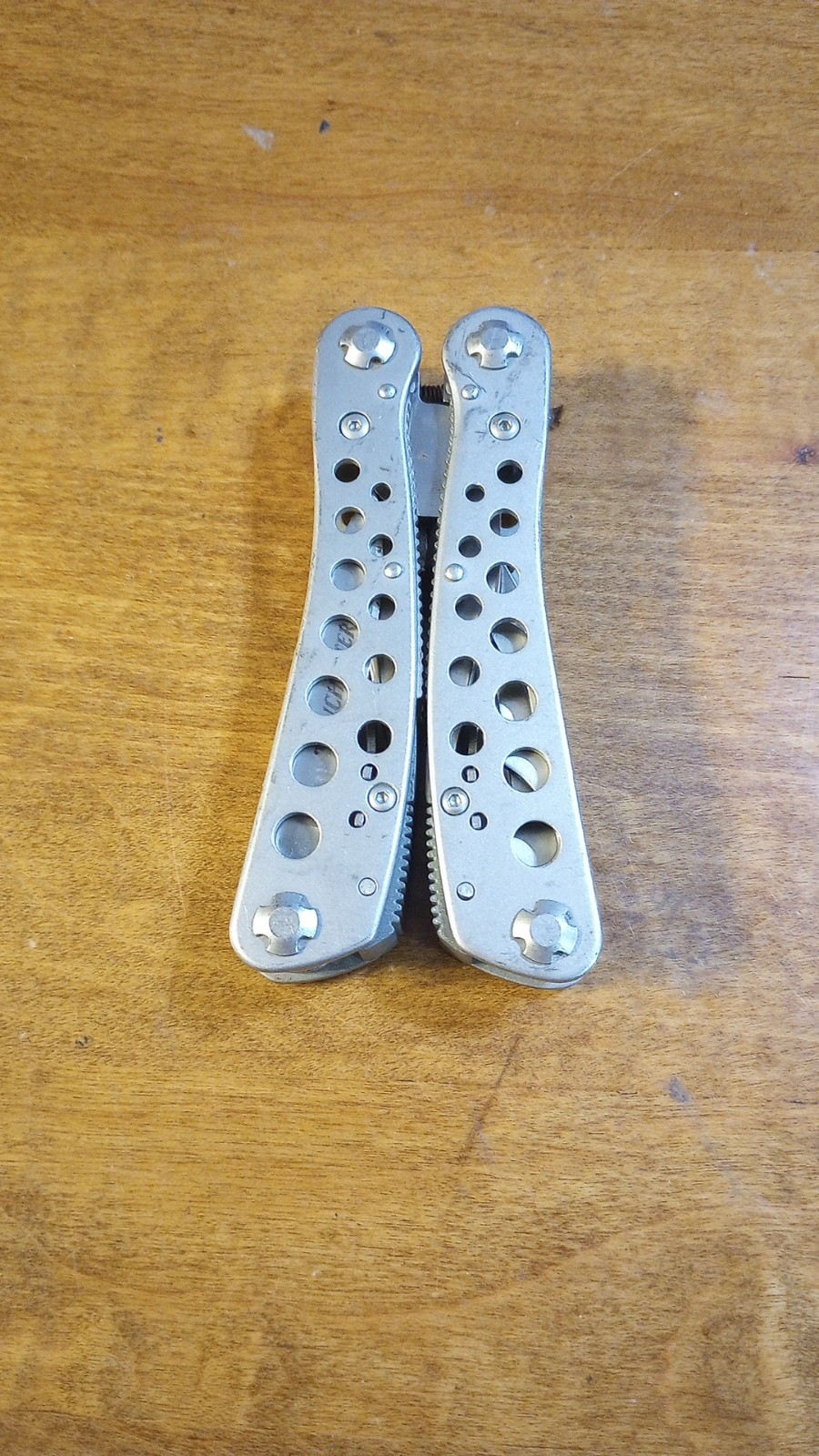 Winchester RARE Stainless Steel Multi-Tool Pocket Knife 9 N 1