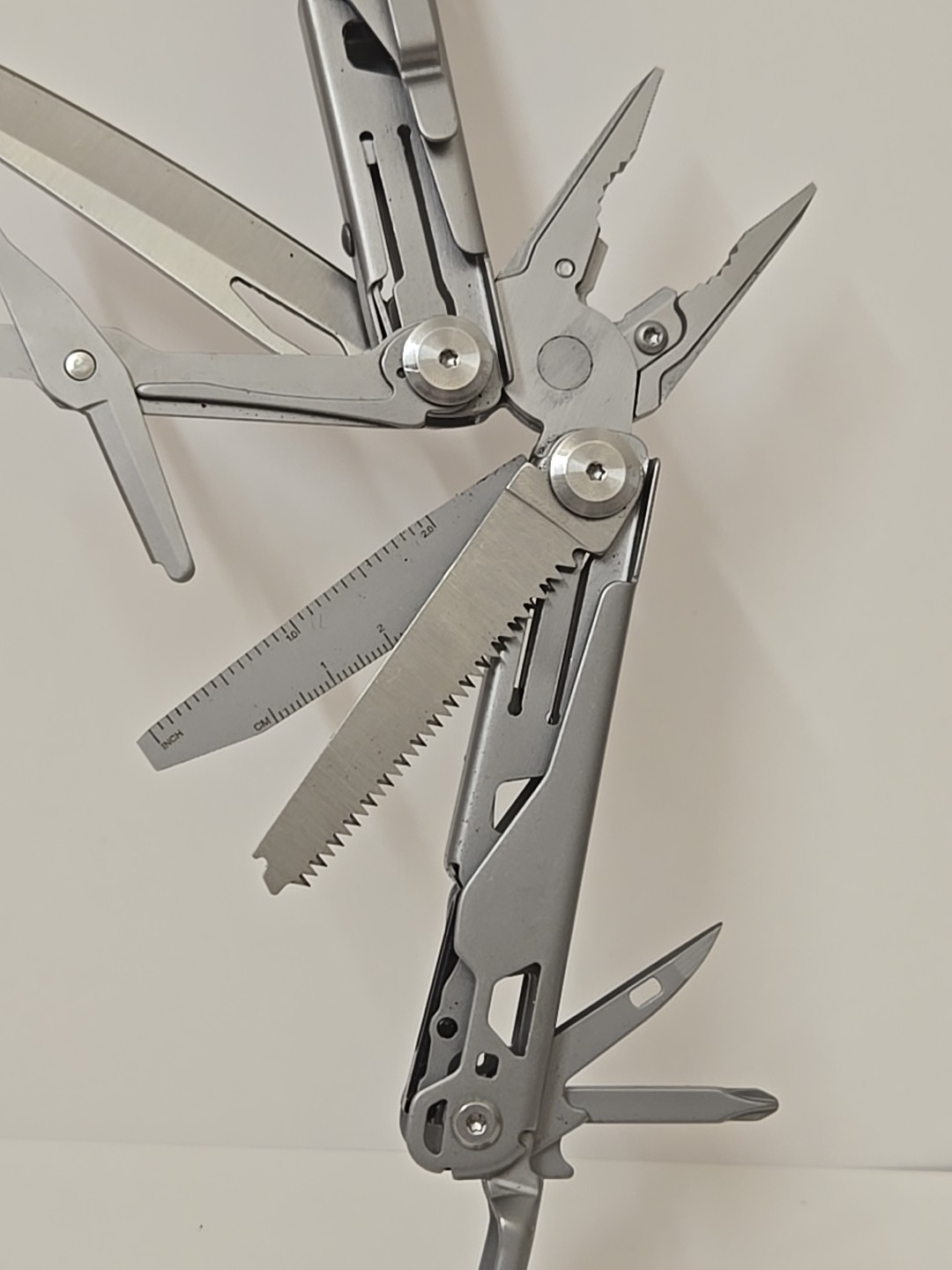 NexTool Flagship Captain Multi Tool Locking Mechanism Stainless Handles
