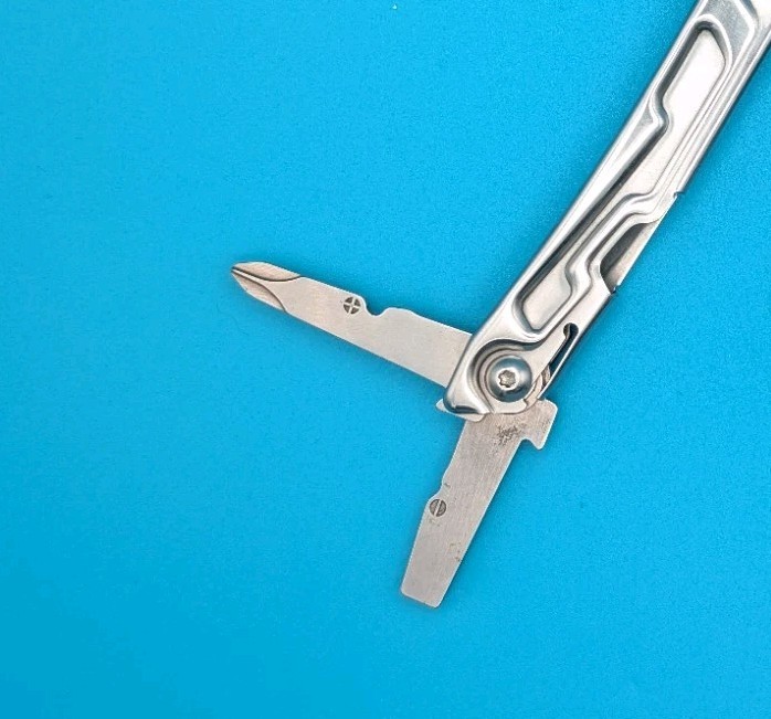 Leatherman Bolster 13 Tool Stainless Steel Multi-Tool!