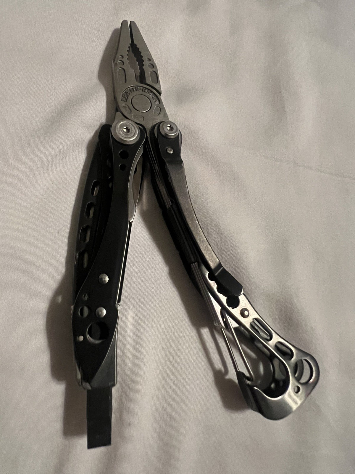 Leatherman Skeletool CX Multitool Plain Edge Knife