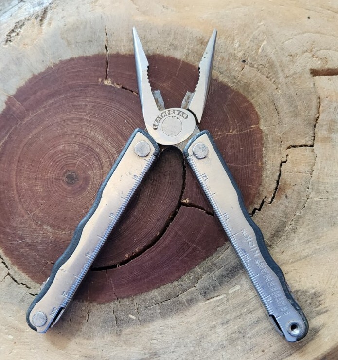 Leatherman KICK Multi Tool Multitool Knife Pliers – Great Condition (READ) – K28