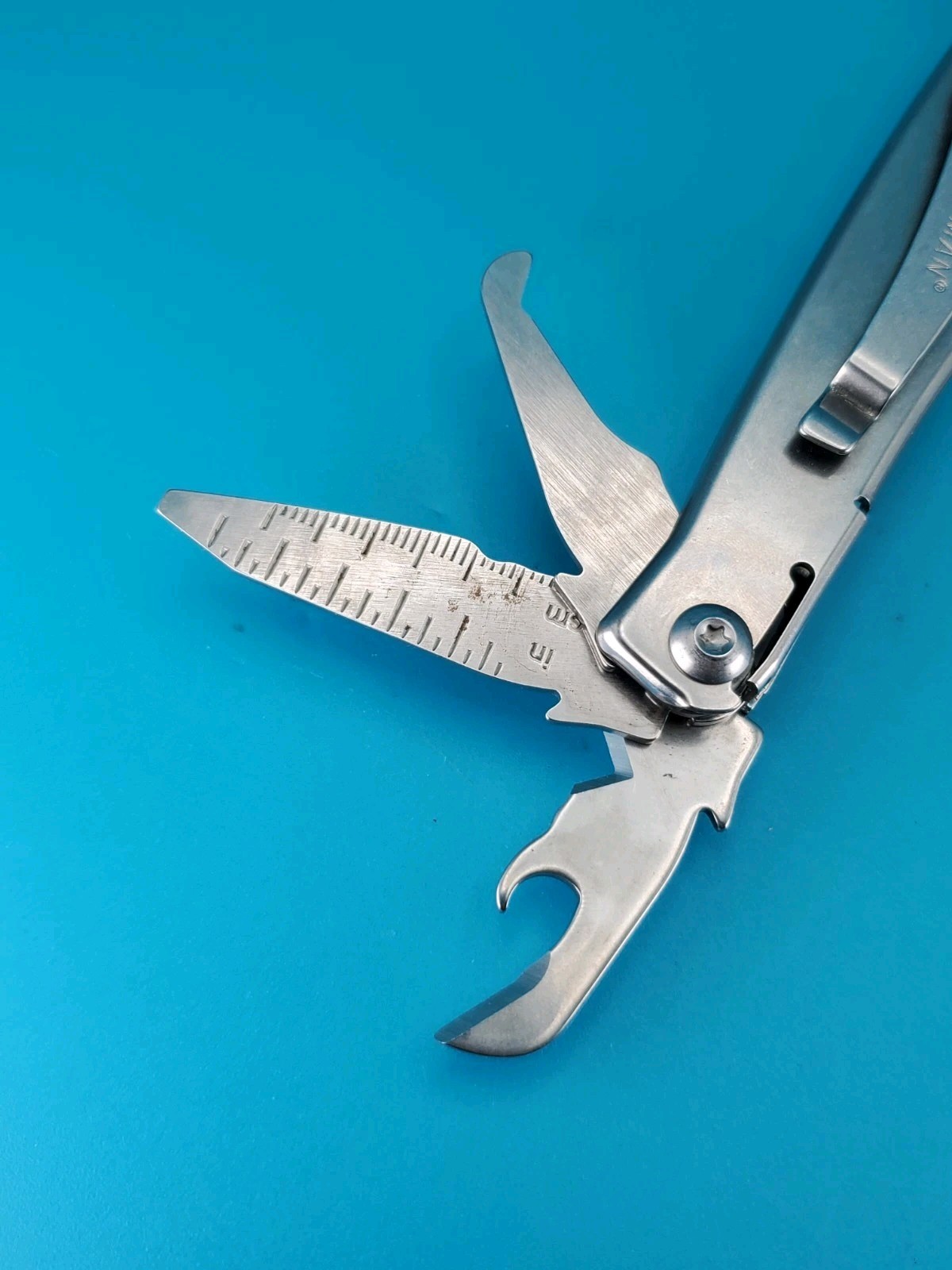 Leatherman Rev 3.8″ Multi-Tool, Stainless!
