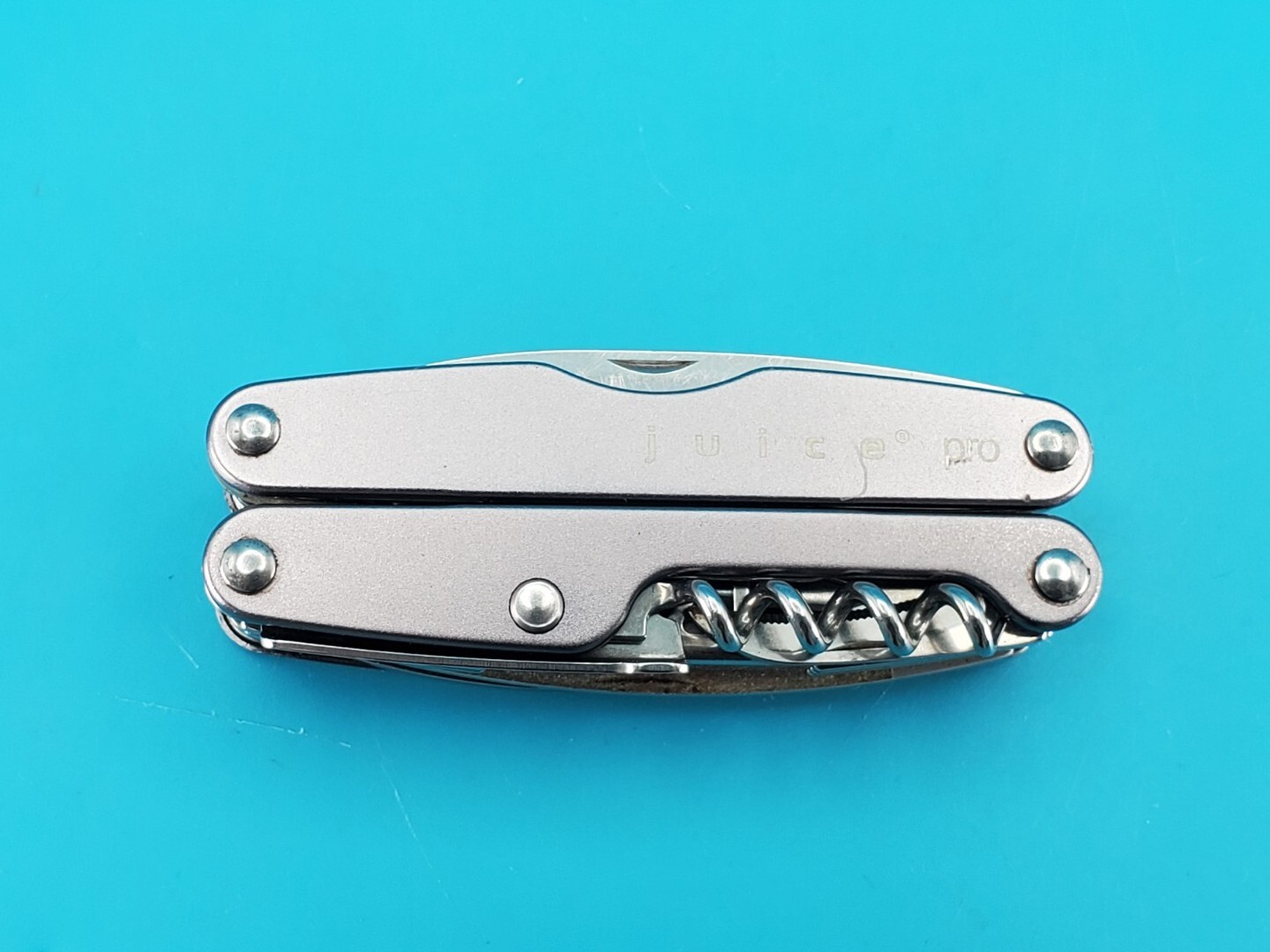 Retired Leatherman Juice PRO Gray Multi-tool! RARE! WITH SHEATH!