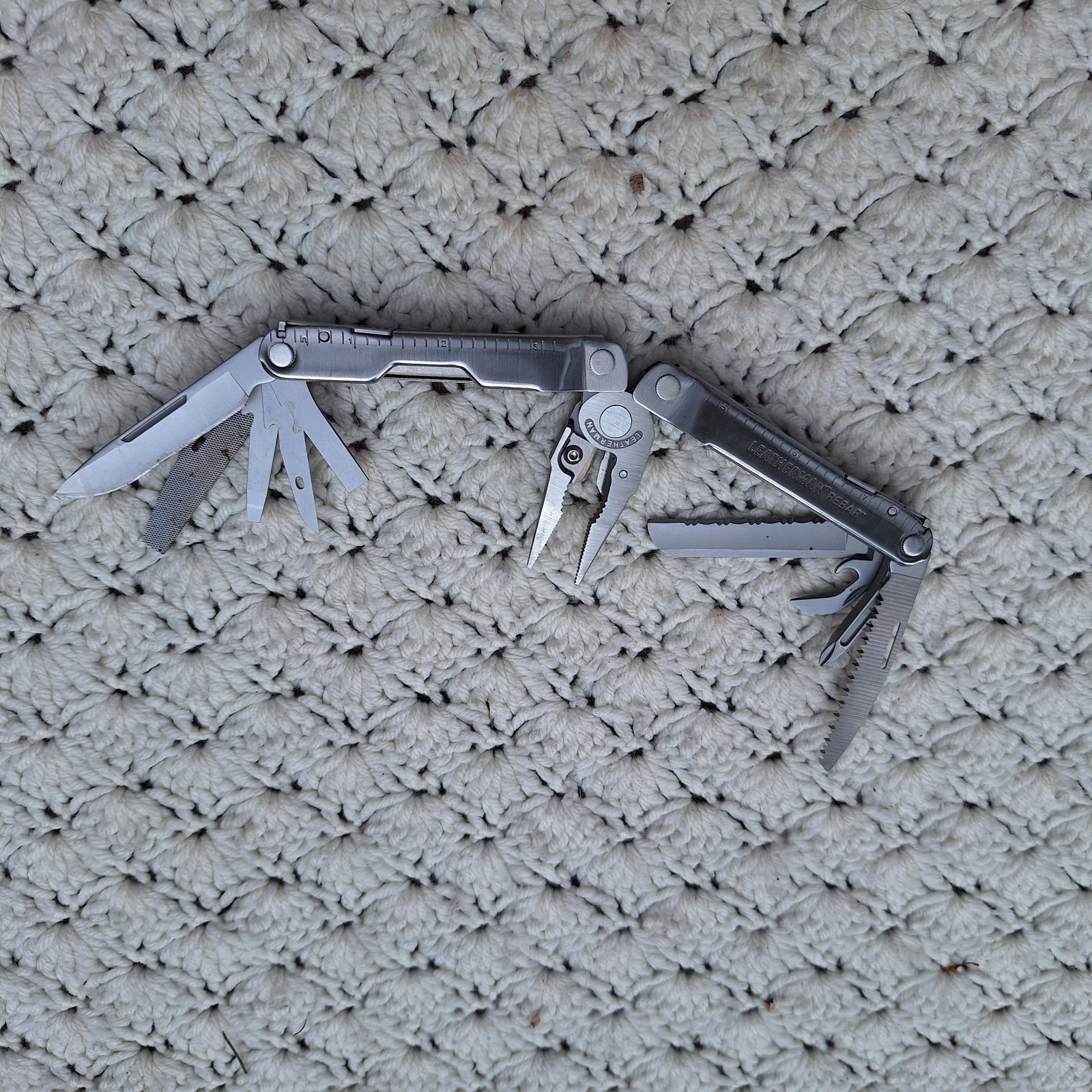 Leatherman Rebar Stainless Steel Multi Tool Pocket