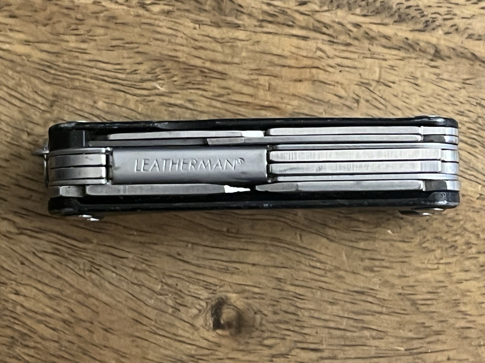 RETIRED Leatherman Squirt PS4 MultiTool Black DISCONTINUED SUPER NICE!