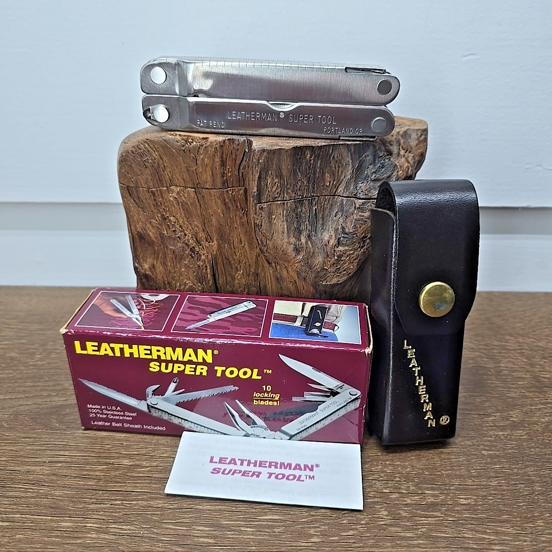 Vintage 1994 Leatherman Super Tool With Leather Sheath, 10 Folding Blades USA