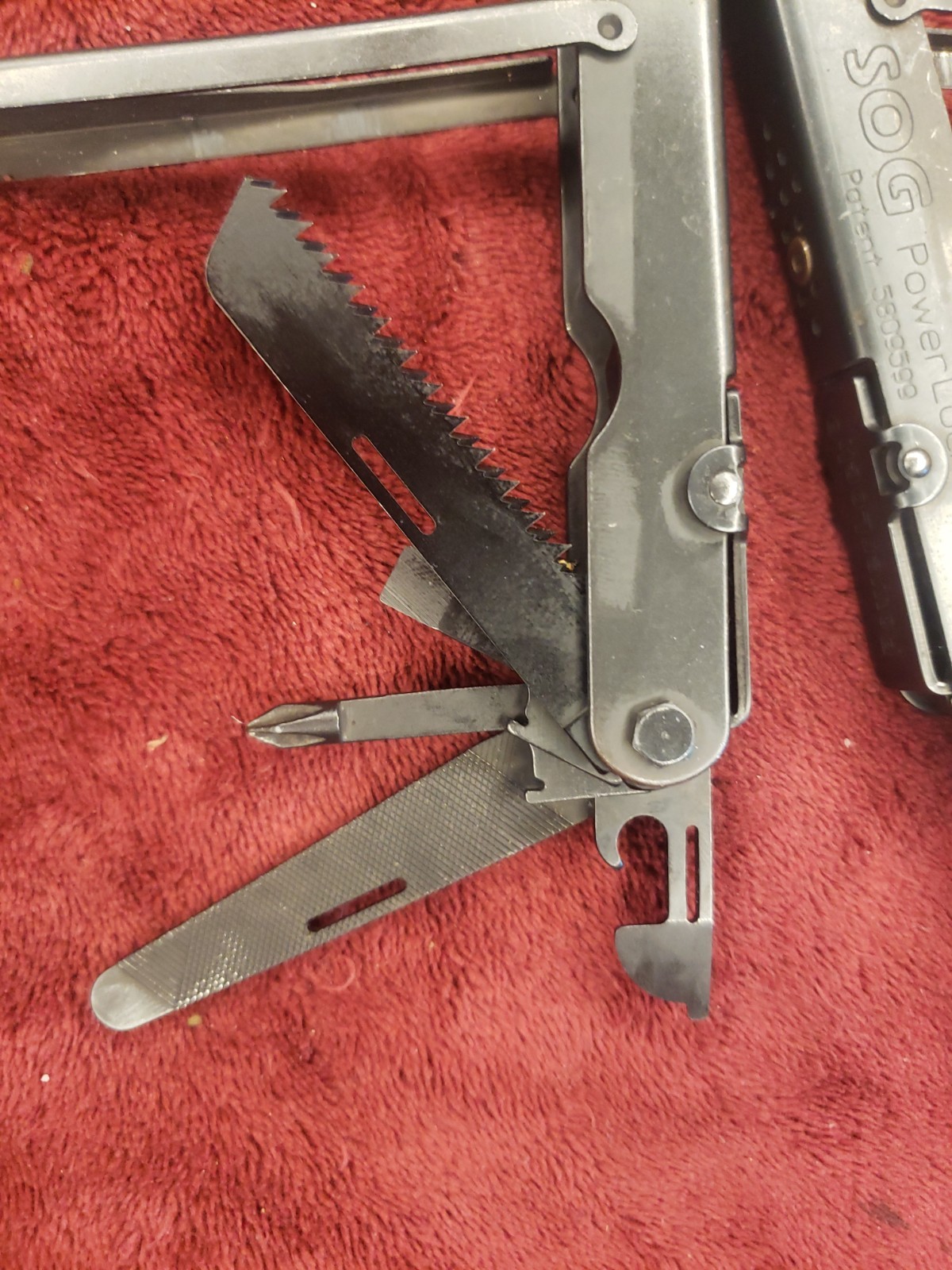 SOG PowerLock Multi tool Stainless