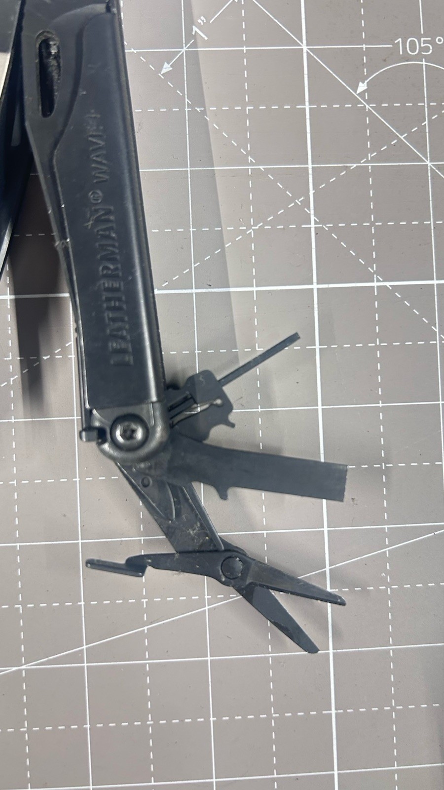 Leatherman Wave+ Plus Multi-Tool 18 Tools Included Black Oxide