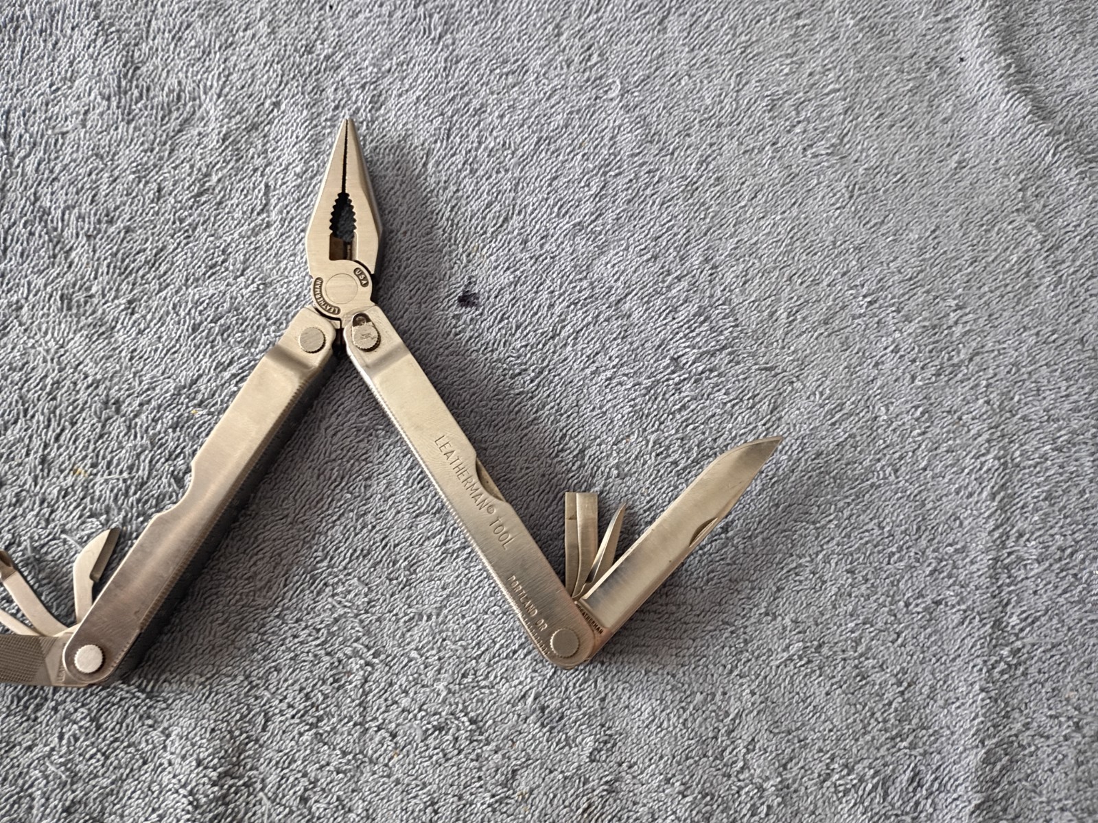 Vintage Leatherman Multi-Tool. Portland, Oregon. Original Leather Case