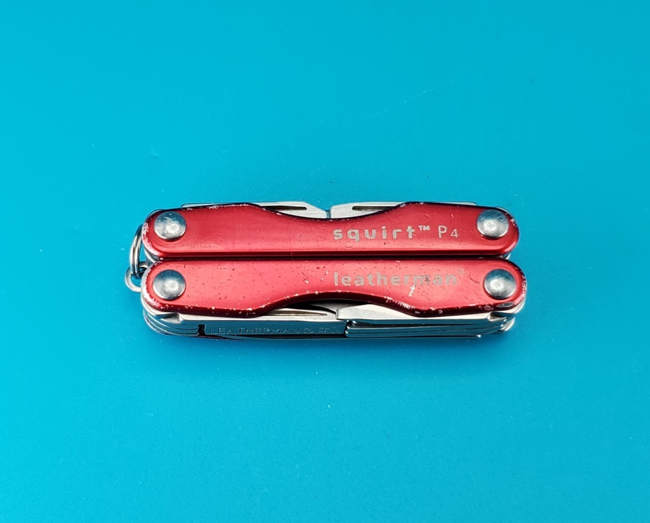 Leatherman Squirt P4 Multi-Tool, Key Ring, Retired, RED!