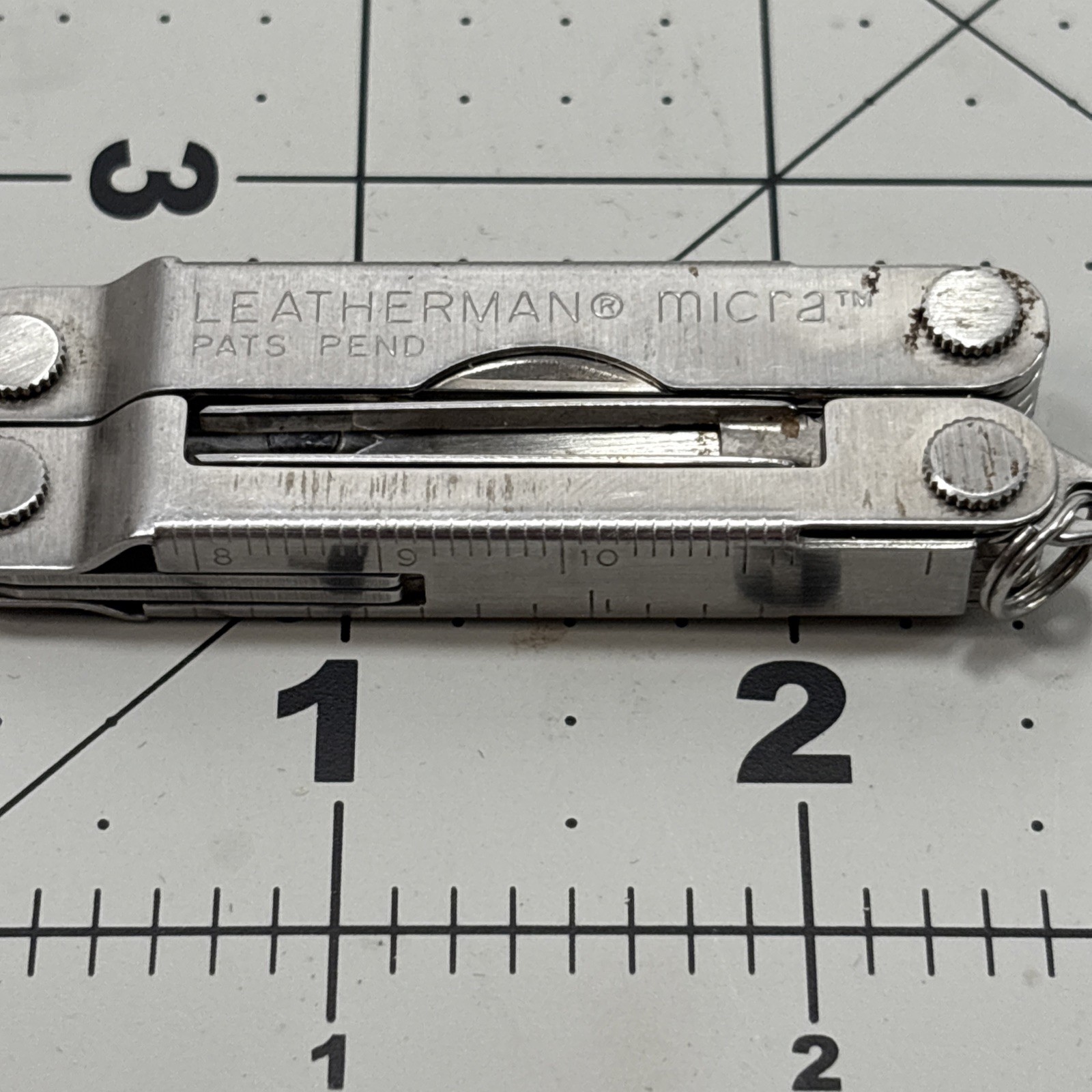 Leatherman Micra Keychain Multi-Tool Knife Scissors Stainless Steel Pat Pend