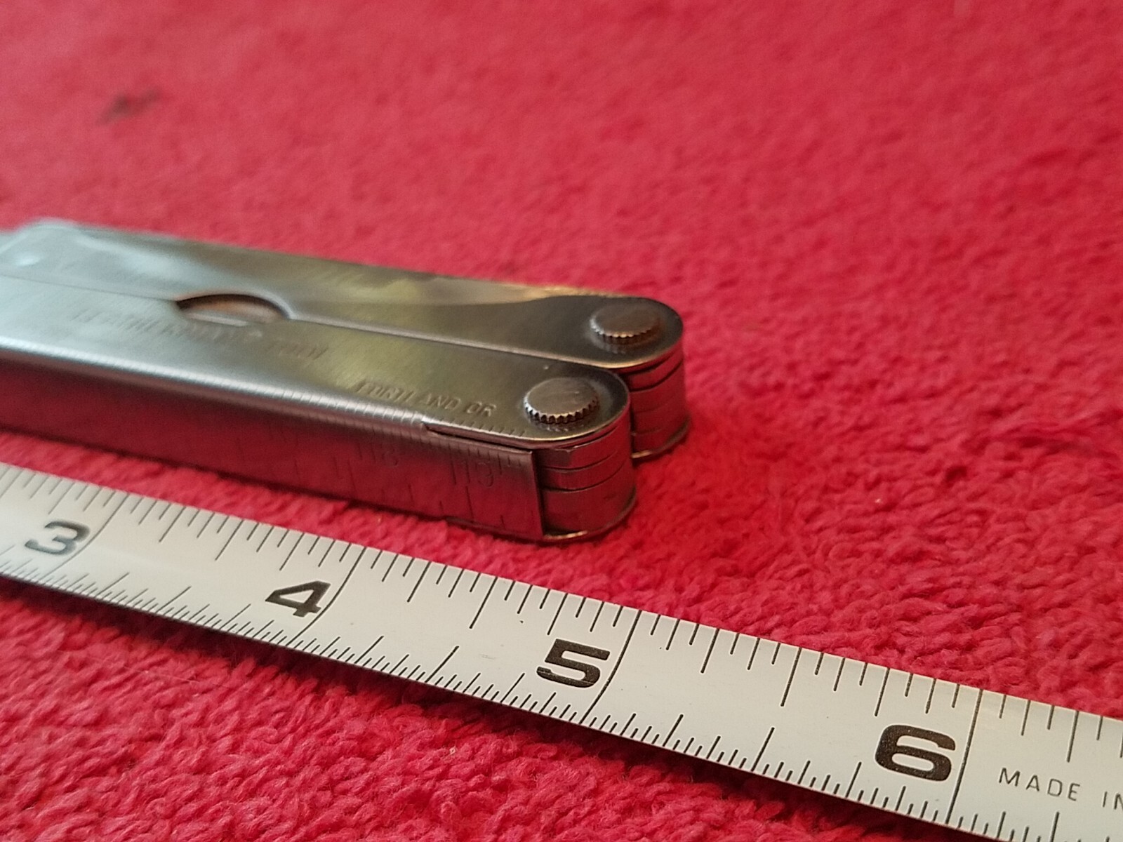The Original Leatherman Pocket Survival Multi Tool 1995