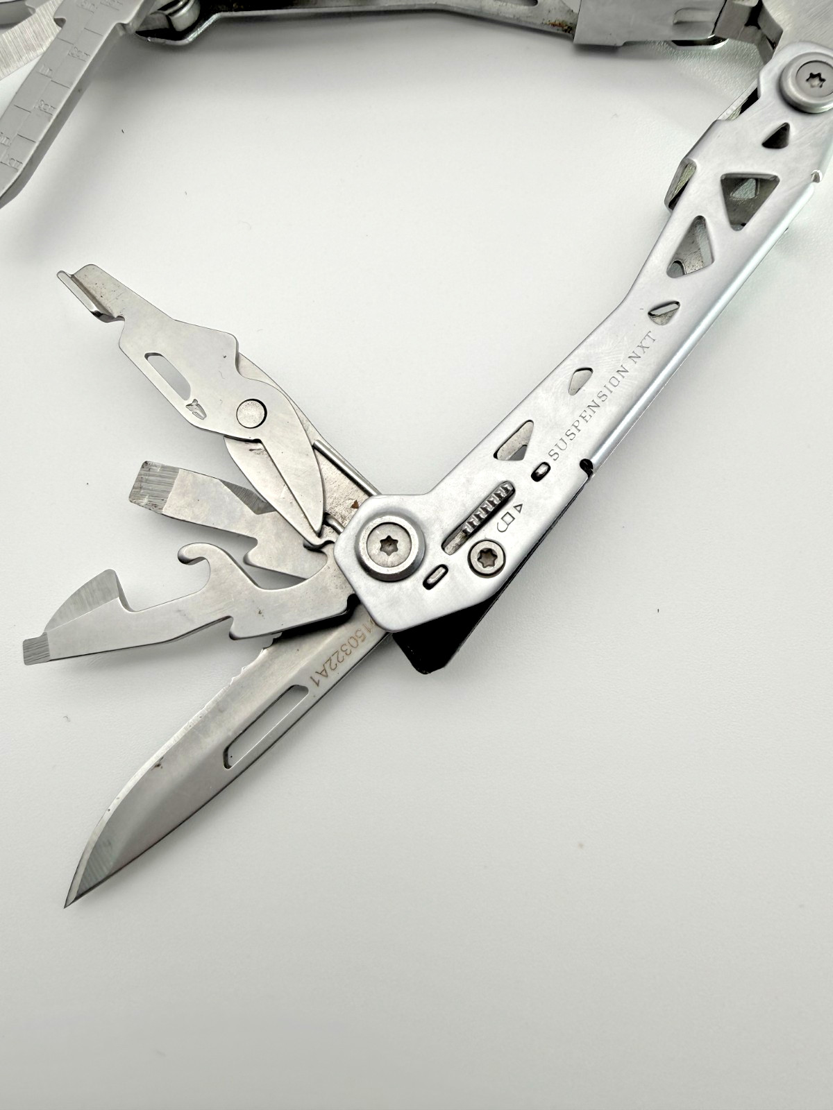 Gerber Suspension NXT Multi Tool Pliers Knife Screwdriver EDC Stainless