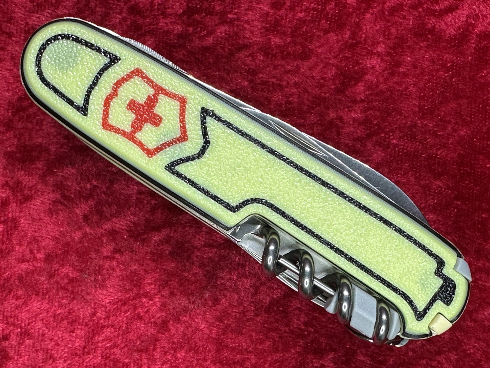 Victorinox SwissChamp Custom Glow In The Dark Scales Swiss Army Knife 91mm (691)