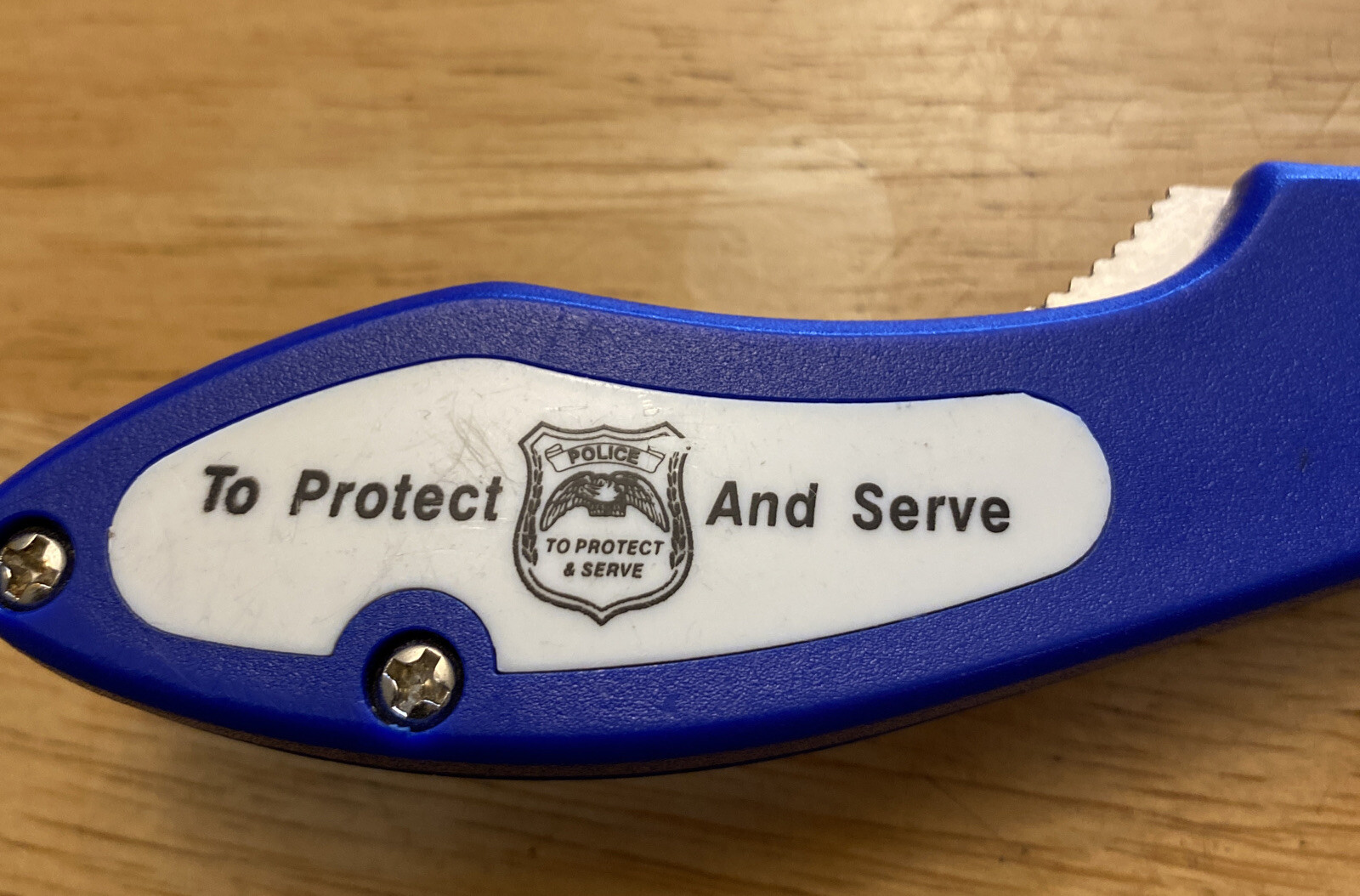 Stainless Saw Blade Folding Knife Police To Protect And Serve Blue Single Blade