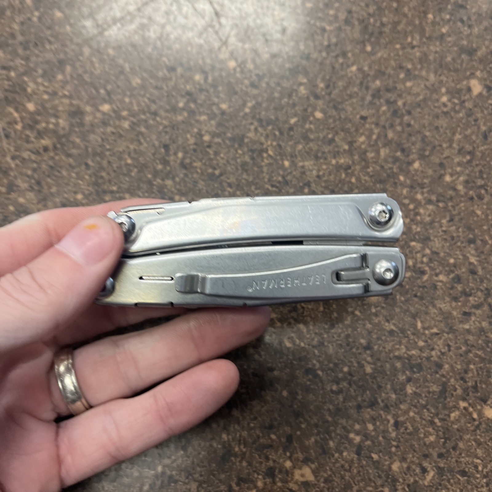 LEATHERMAN BOLSTER 13 TOOL STAINLESS STEEL MULTI-TOOL, L24