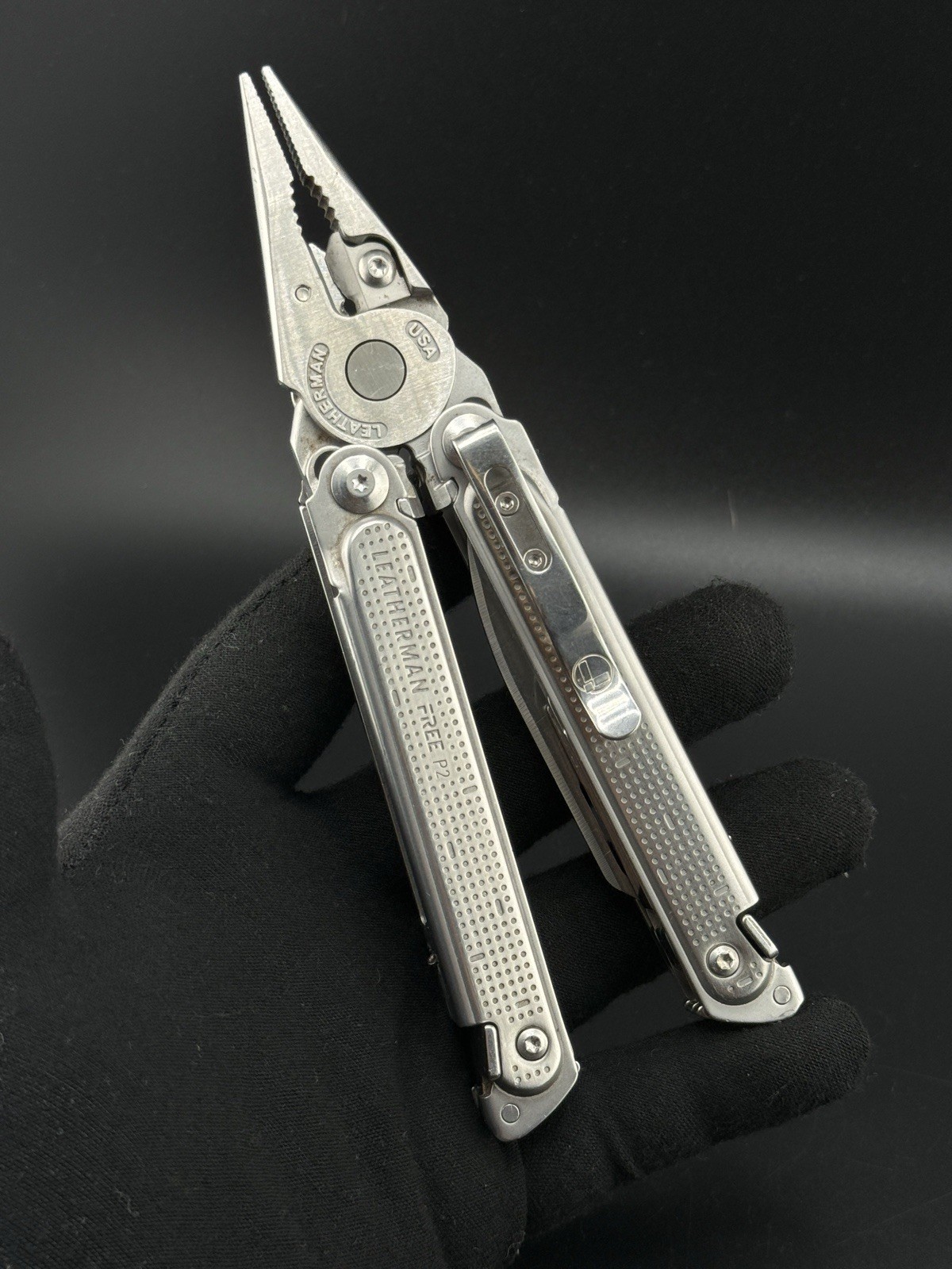 Leatherman Free P2 Stainless Multi Tool Folding Knife USA