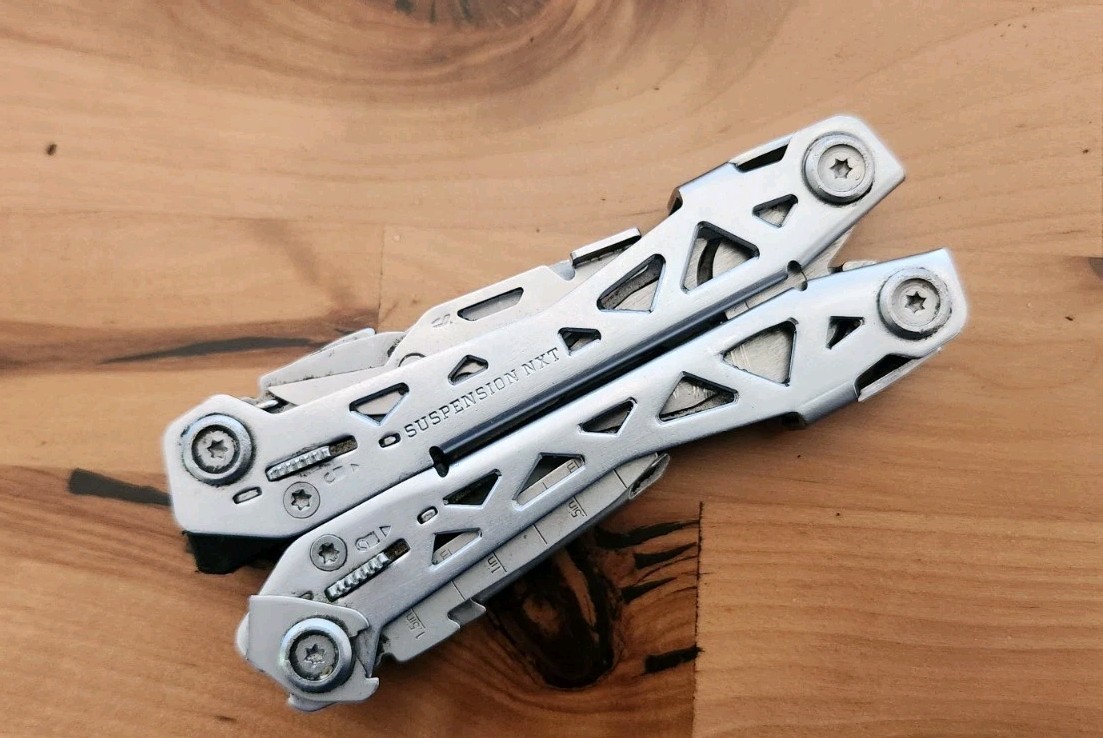 Gerber Suspension NXT Multi Tool Pliers Knife Scissors – Great (NOTE) – G57