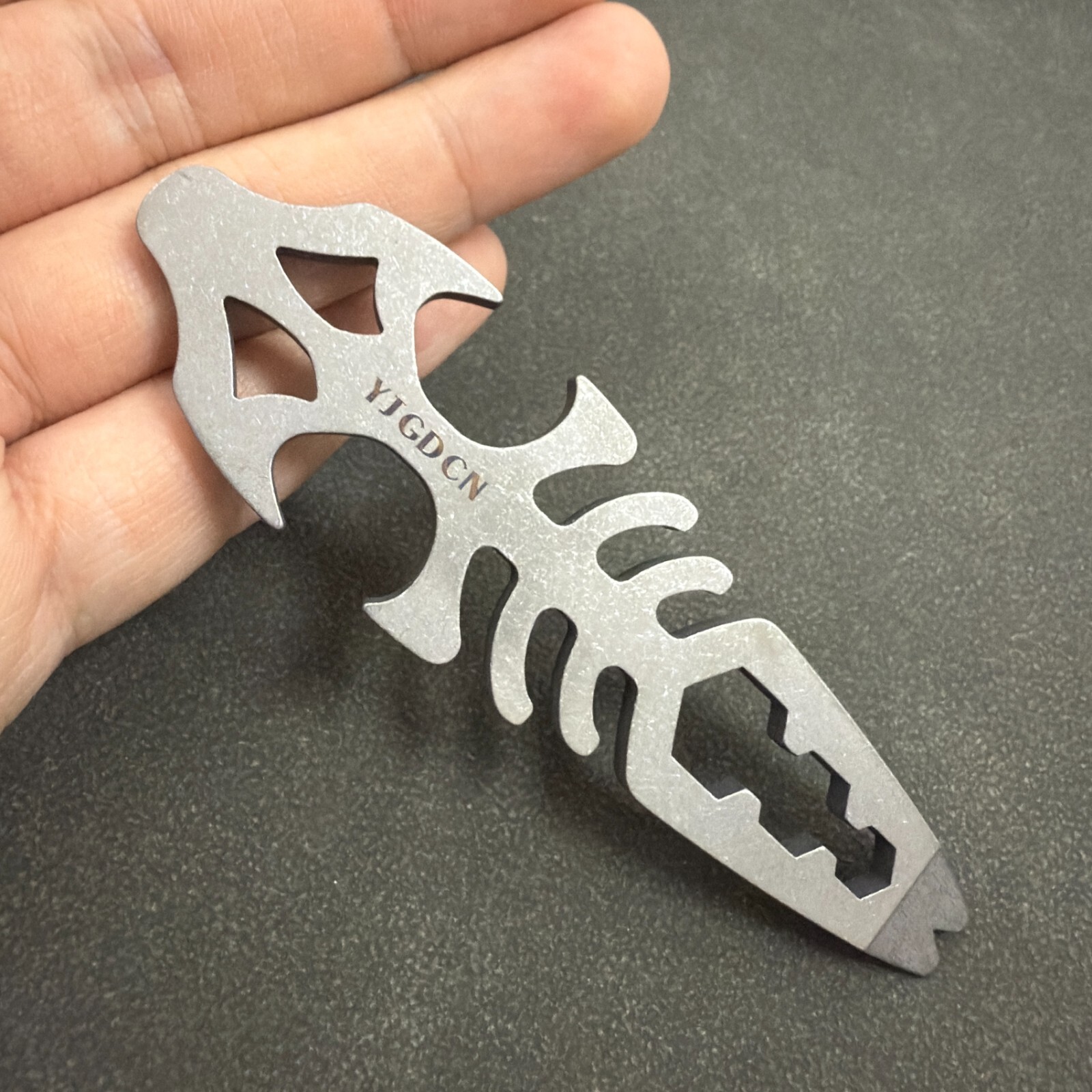 RIHE Design TC4 TITANIUM outdoors PRY Bar TOOL EDC bottle opener Keel design