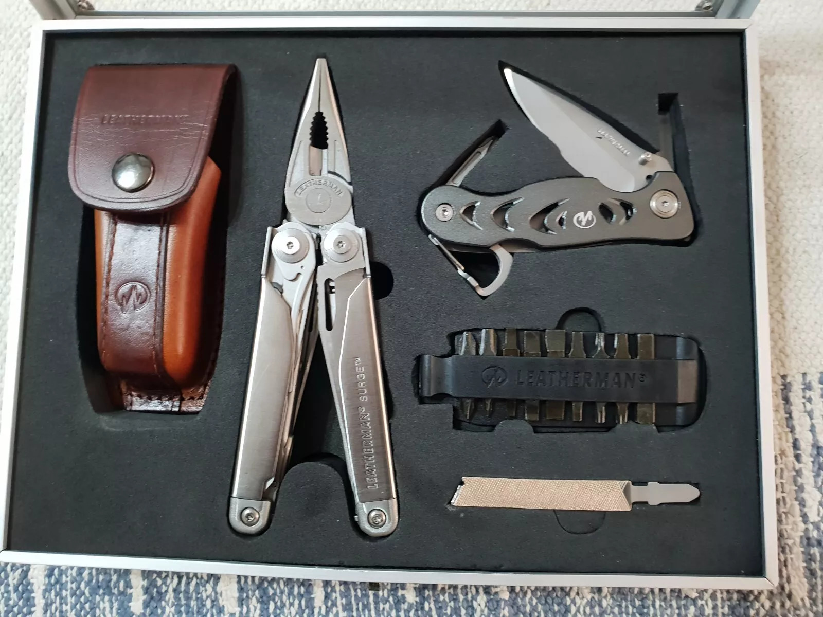 🔥 Leatherman Surge Gen 1 + C308 Knife Leather Premium Sheath New Collectors Set