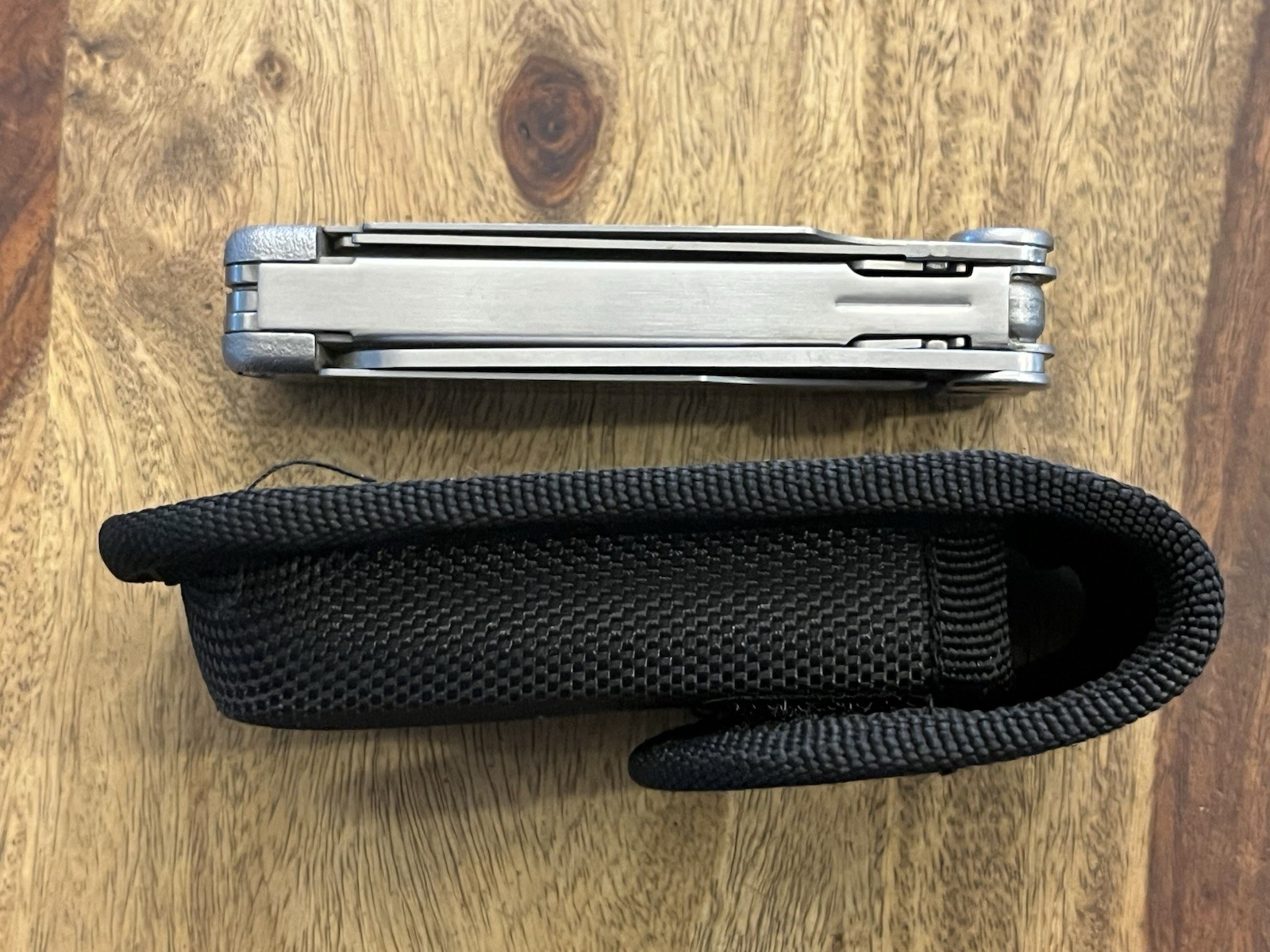 Retired 2000 Original Leatherman Wave w/New Sheath SUPER NICE!! TSA Confiscated