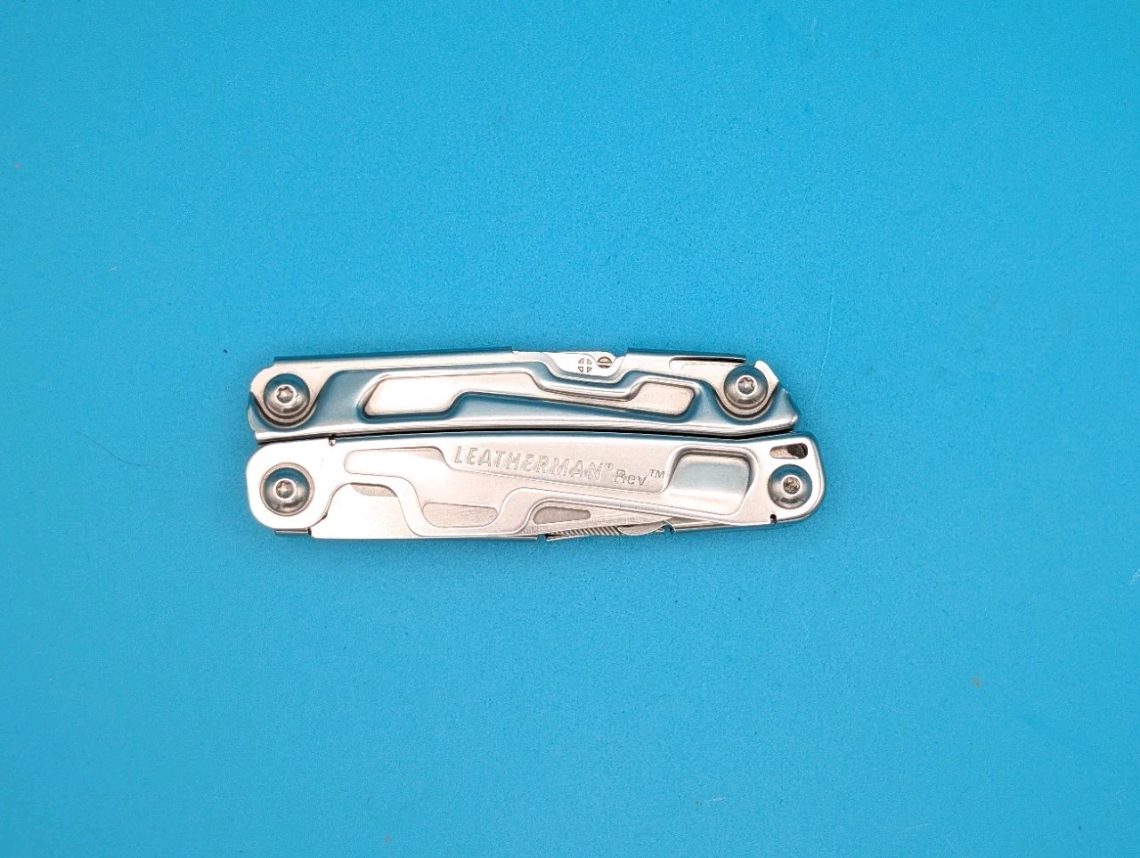 Leatherman Rev 3.8″ Multi-Tool, Stainless!