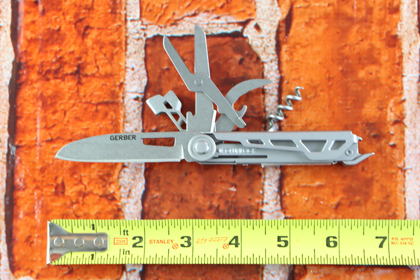 Gerber Armbar Cork Onyx Multi Tool READ