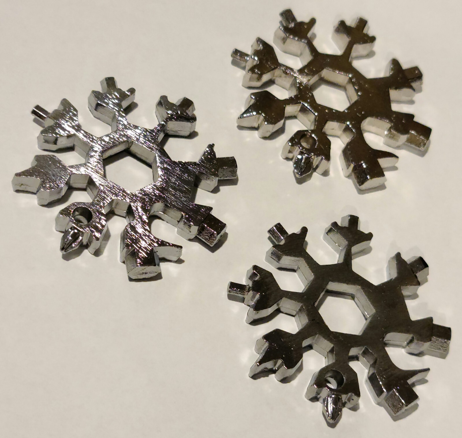 (3) 18 in 1 Mini EDC Snowflake Multitool Camping Tool Screw Driver Portable