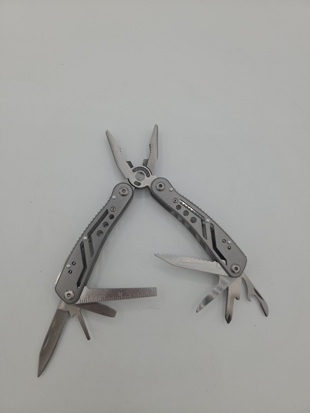 Stanley Stainless 12-in-1 Multi Tool 2CR Pliers Knife Screwdrivers File Survival