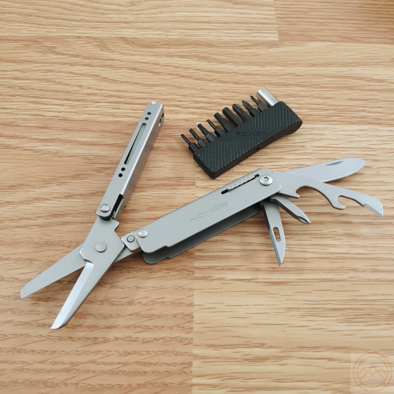 ROXON M3 Mini Multi-Scissors Box/Bottle Openers Hygiene Screwdrivers Knife Awl