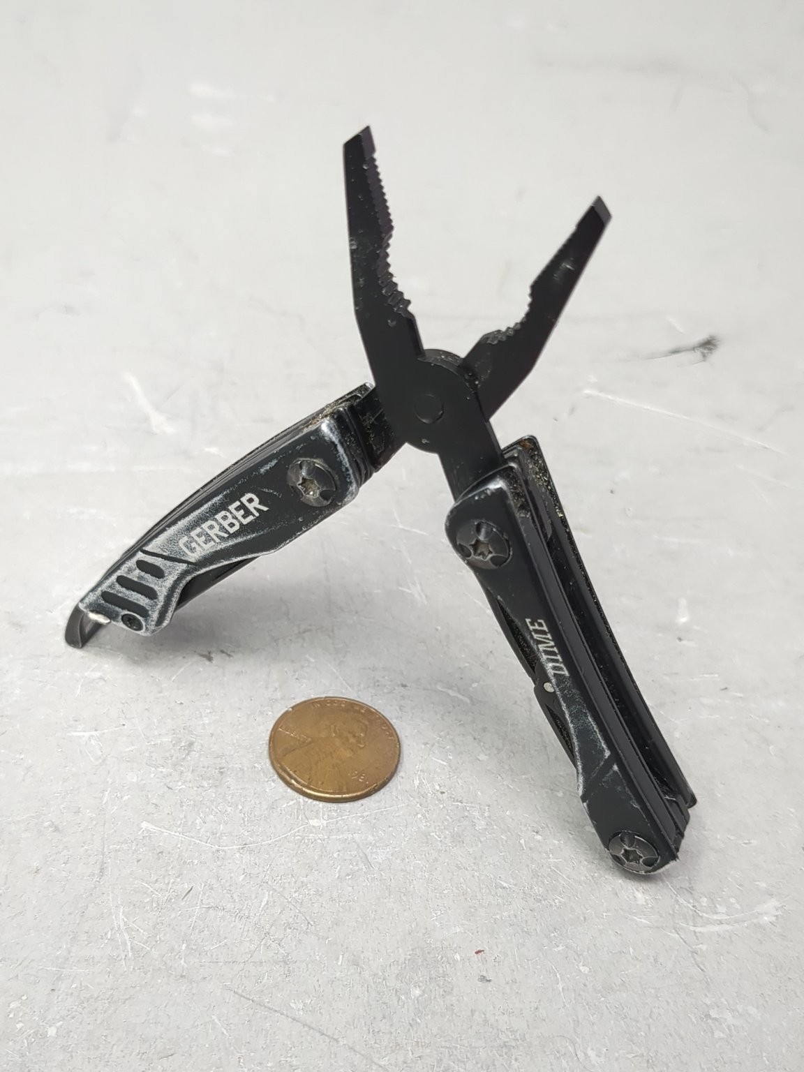 Gerber Dime Mini Multi-Tool Pliers Scissors Knife File Black Compact