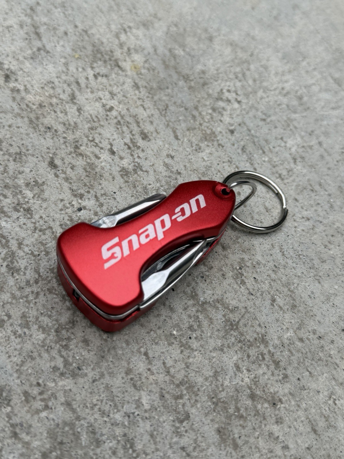 Snap On Tools Multi-tool 5-in-1 Pocket Utility Screw Driver Flashlight Bottle