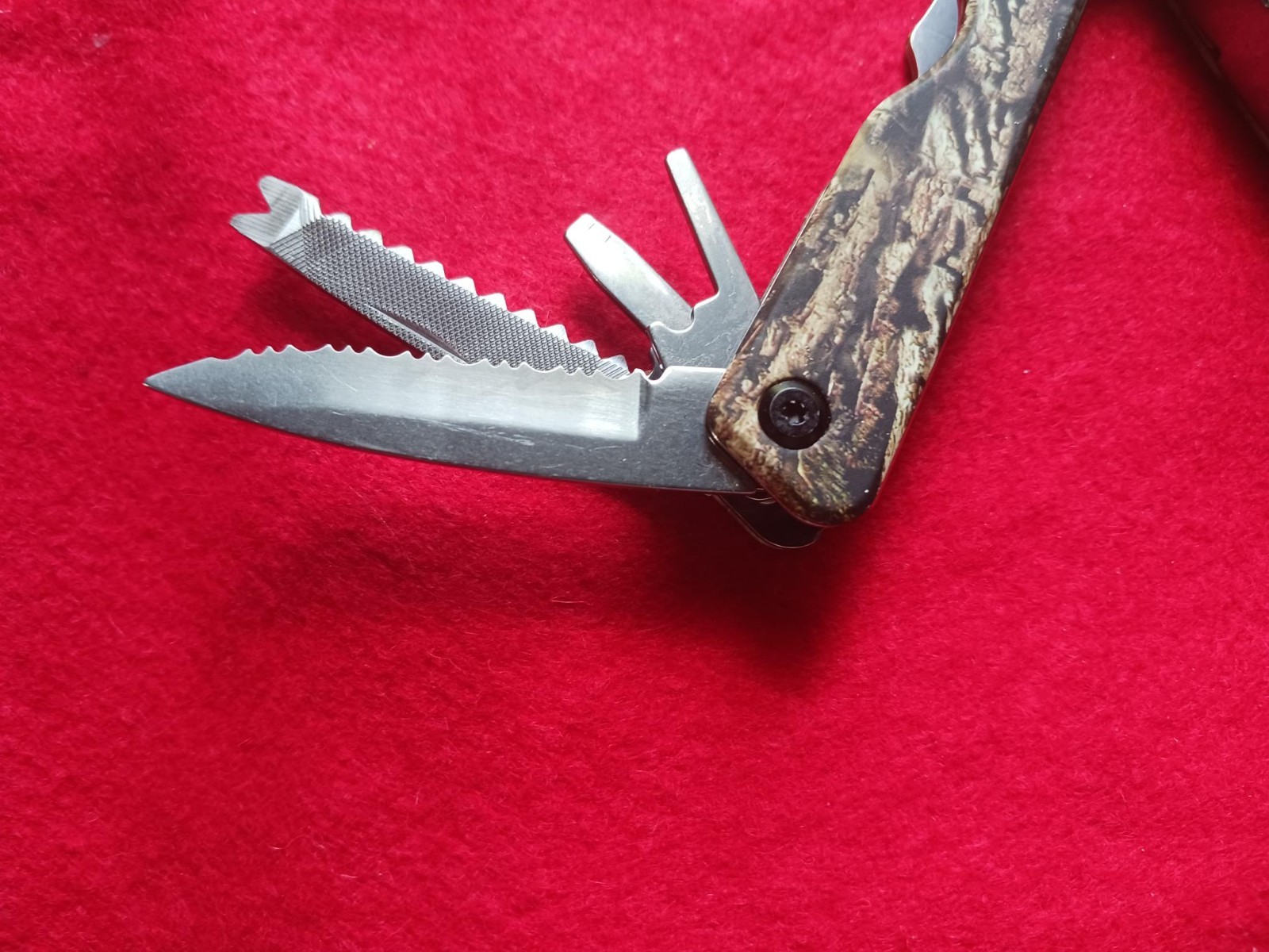 MOSSY OAK Multi-tool 13 in 1 Multi Function Pliers Folding Pocket Tool w/ Sheath