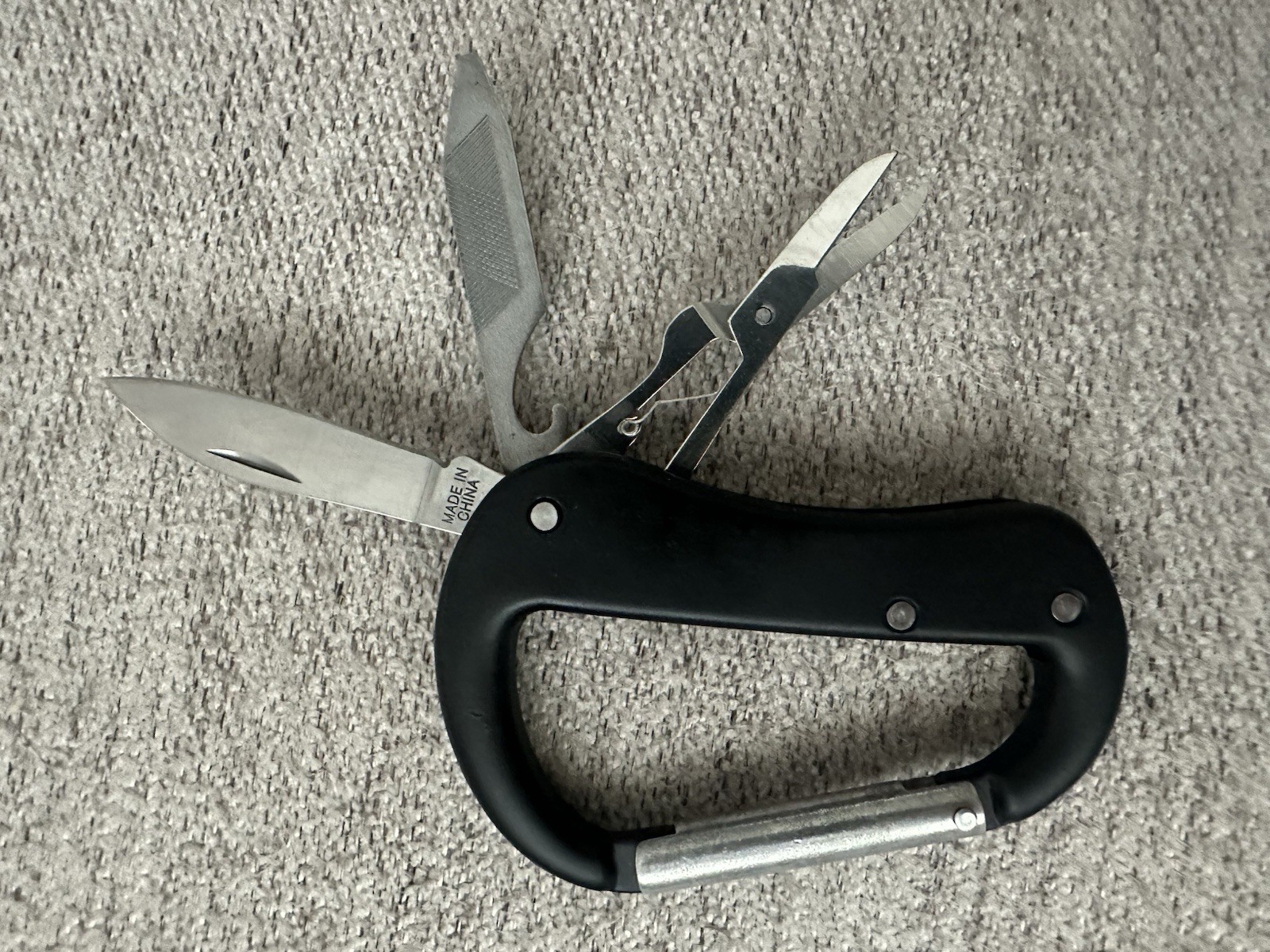 Multitool Carabiner With Pocket Knife Bottle Opener File Scissors