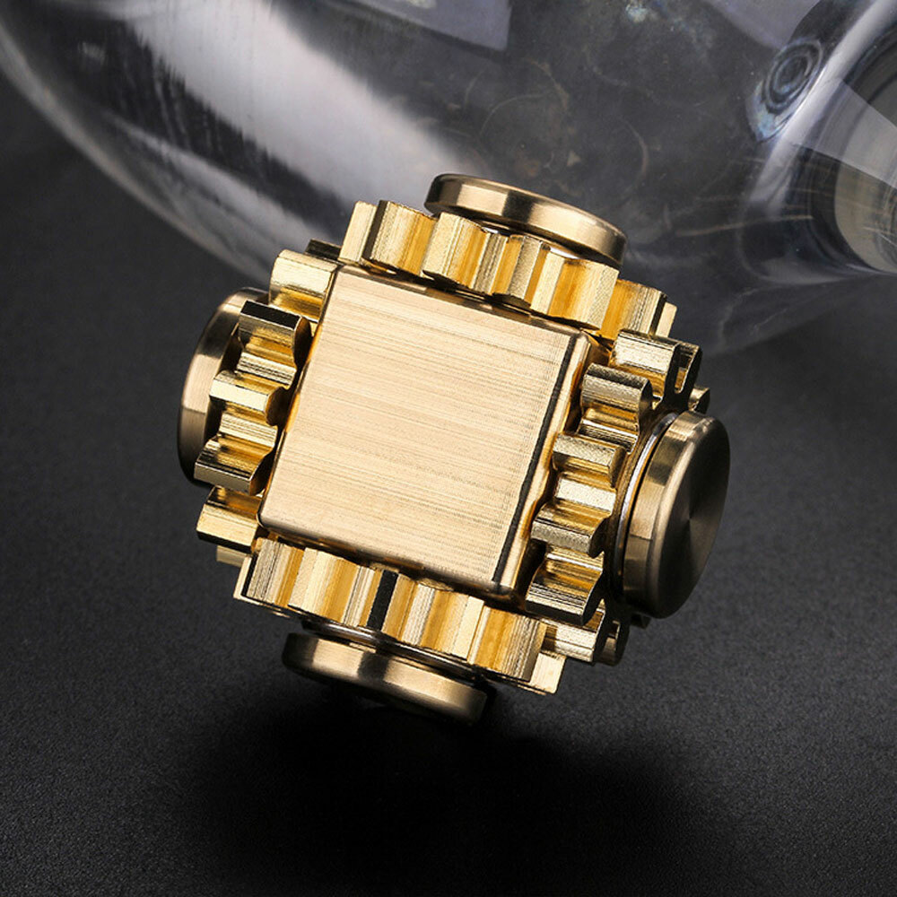 EDC Gear Linkage Brass Gyroscope Fingertips Spinning Top Gearwheel Gyro Toy Tool