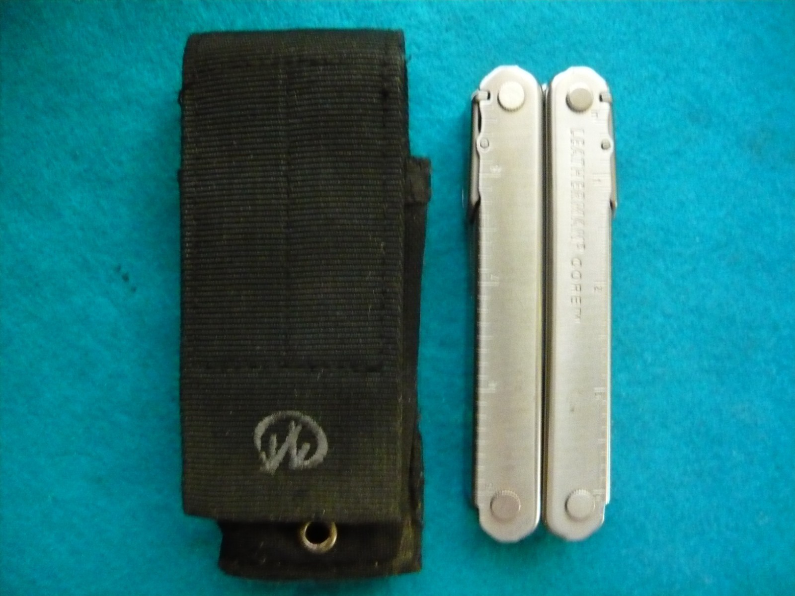 ***Leatherman Core Multitool New With MOLLY Sheath-0409 DATE***