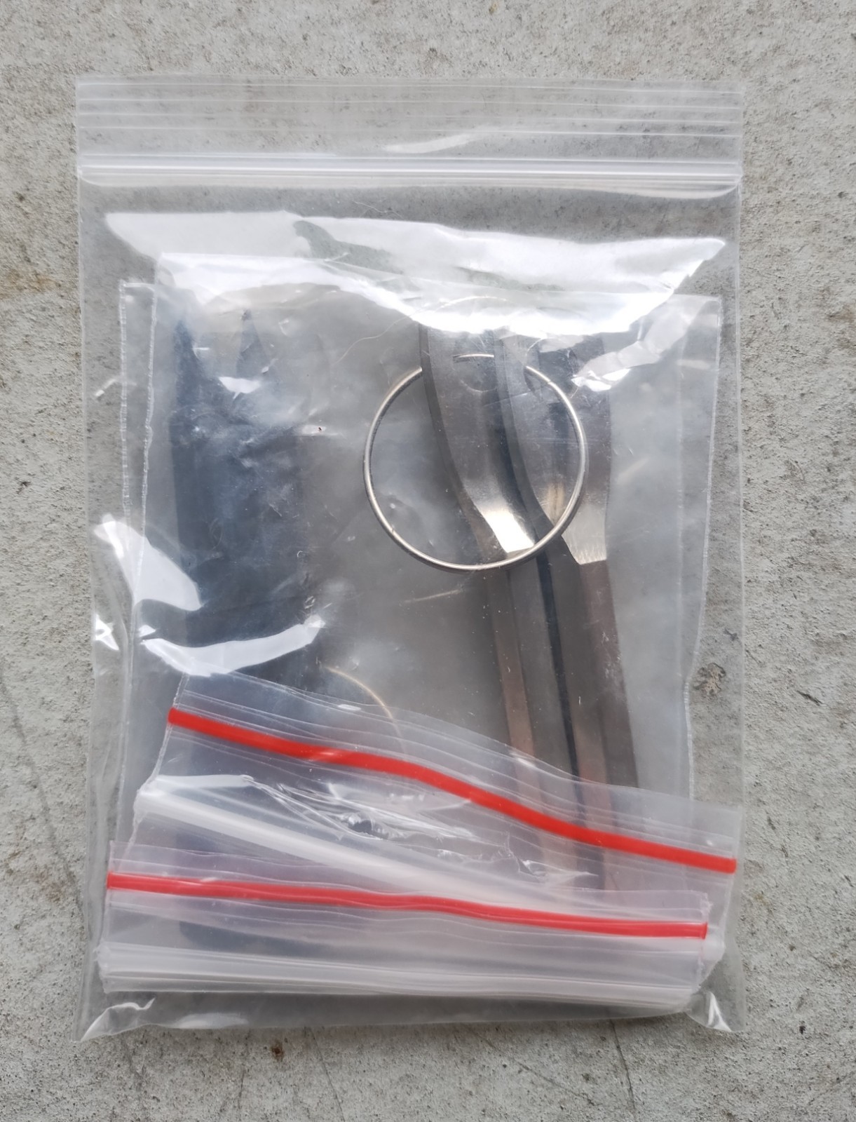KEY SHAPED POCKET FLATHEAD & PHILLIPS SCREWDRIVER GADGETS MULTI TOOL 2 SETS LOT